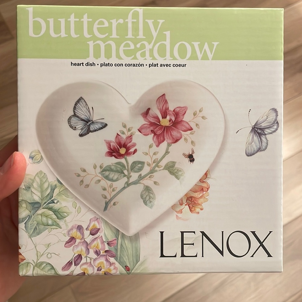 Brand new Lenox heart dish